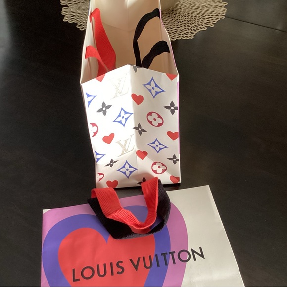 Bags - Picture 3 of 6